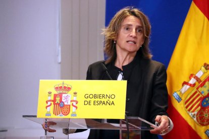 La vicepresidenta tercera del gobierno español y ministra de Transición Ecológica, Teresa Ribera, durante una rueda de prensa para anunciar el límite al precio del gas.