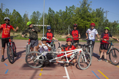 Ruta del Club Ciclista Alba con deportistas con discapacidad