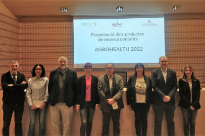 Representantes del IRB, Agrotecnio, Acción Climática y algunas de las investigadoras.