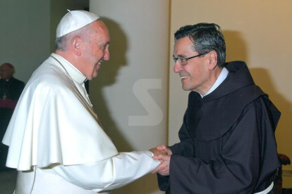 El franciscà Ramon Domènech amb el papa Francesc.