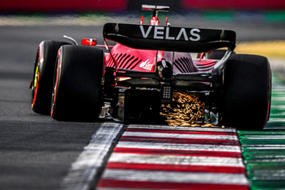 Charles Leclerc, en un momento de la sesión de entrenamientos de ayer.