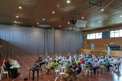 La reunió dels regants de les cinc comunitats afectades dimecres a Aitona.