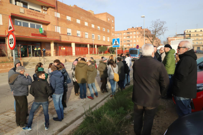 Concentració de suport als investigats davant la caserna de la Guàrdia Civil de Lleida el gener del 2020.