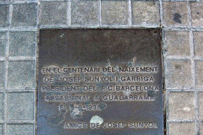 Placa commemorativa del centenari del naixement de Josep Sunyol