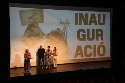 Acte inaugural ahir a La Lira de Tremp de l’onzena edició del festival de cine rural Mostremp.