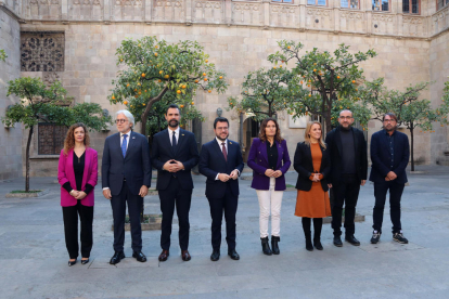 Els membres del Consell del Diàleg Social, en el qual va participar ahir Pere Aragonès.