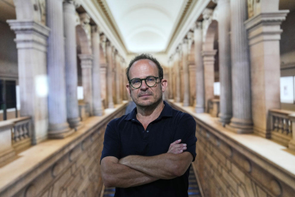 El fotògraf lleidatà Jordi Bernadó firma aquest estiu una de les exposicions temporals al MNAC.