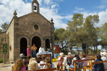 Castelldans celebra la festa de la Mare de Déu de Montserrat i demana pluja