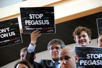 Puigdemont, ahir durant una protesta a l’Eurocambra.