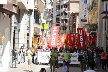 Imagen de la cabecera de la marcha de CGT de Lleida.