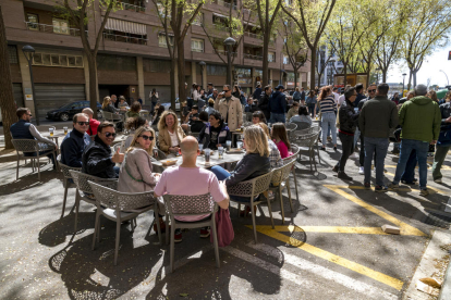 Alguns dels participants, ahir al migdia al vermut musical del festival.