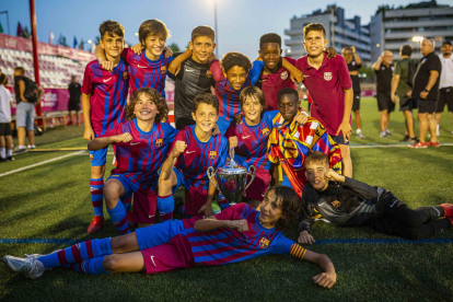 L'equip del Barça que es va proclamar campió a la categoria alevina.