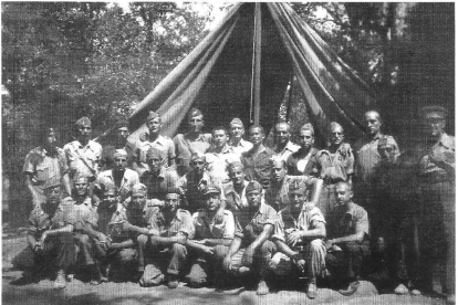 Integrants de l’escola de sanitat militar de l’XI CE a Anyà, l’octubre del 1938.