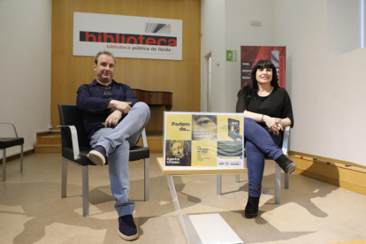 Cita ayer en la Biblioteca Pública, con Jordi Làrios y Ramona Solé.