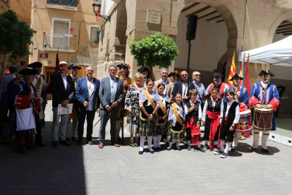 Almenar ostenta el títol de Paeria amb Lleida, Cervera i Balaguer.