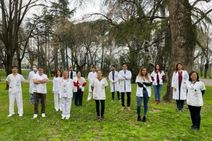 El equipo de profesionales del servicio de Oncología Médica del hospital Arnau de Vilanova de Lleida.
