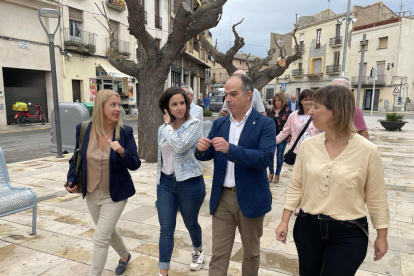 Jordi Turull visitó ayer Móra la Nova para presentar a la candidata a las municipales, Xènia Ripoll.