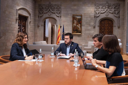 Aragonès va estar tot el dia d’ahir reunit amb el seu equip al Palau de la Generalitat.