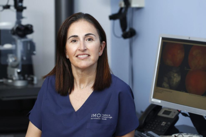 La Dra. Elena Arrondo, especialista en glaucoma de l'IMO Grup Miranza.