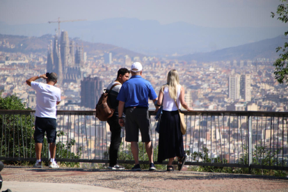 Turistas en Barcelona.