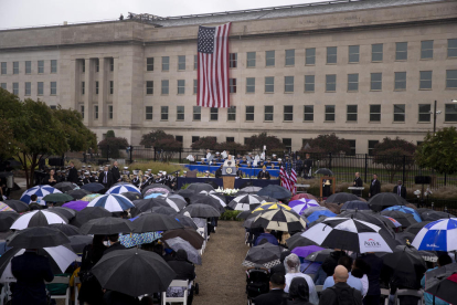 Biden dio su discurso en un acto de conmemoración a las víctimas, celebrado en el Pentágono. 