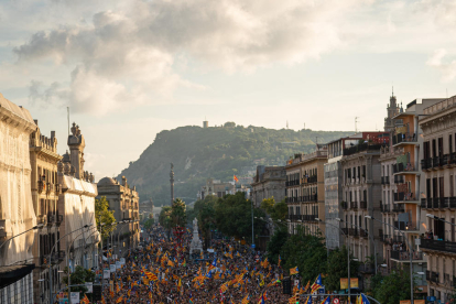 Miles de personas llenaron las calles de Barcelona en la manifestación convocada por la ANC.