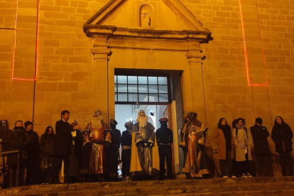 Una de las carrozas de la cabalgata del jueves de Alcarràs.