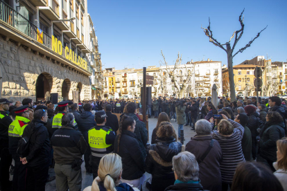 Minuto de silencio el pasado enero tras el asesinato de una vecina de Balaguer a manos de su pareja.