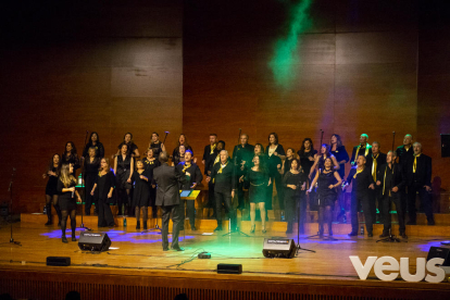 El concierto navideño de Veus.kat, ayer por la tarde en el Auditori Enric Granados. 