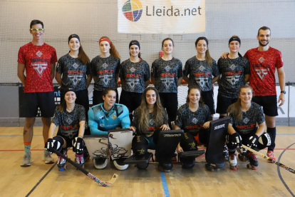 Jugadores i tècnics del Lleida.net HC Alpicat, equip que aquesta temporada debuta a l’OK Lliga.