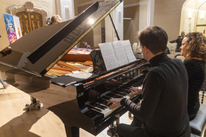 Nexus Piano Duo, Jordi Armengol, Joan Santacana, Albert Turull y Mercè Carulla presentaron el festival.