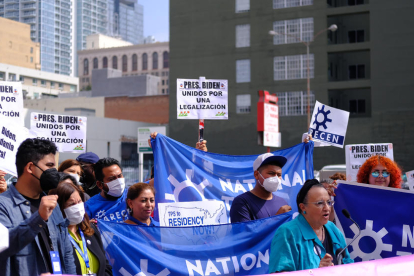 Protestas en torno a la cumbre que se celebra en Los Ángeles.