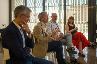 Josep Gonzàlez-Cambray, en la reunió amb els directius de centres educatius de Balaguer.