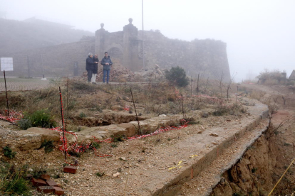 Comencen els treballs per restaurar la part de la muralla de la Seu Vella afectada per una esllavissada