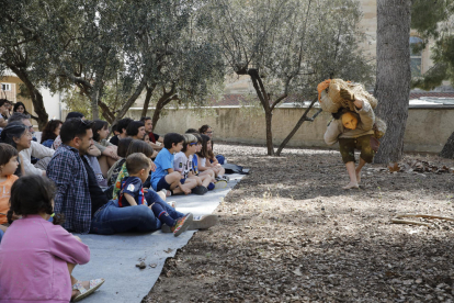 La Cía ELe llevó a cabo ayer una sesión por la mañana y otra por la tarde de ‘L’Extraordinària’ en la plaza Sant Francesc.