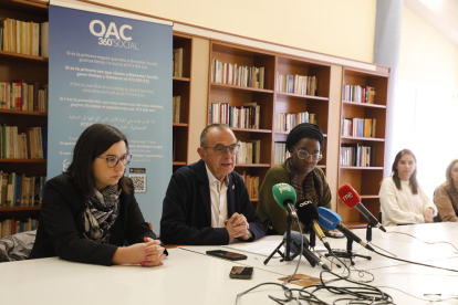 Freixanet, Pueyo y Sall, en la presentación del servicio.