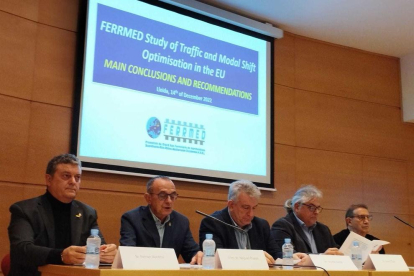 Presentación en la Cambra de Comerç de Lleida del Estudio de Tráfico y Optimización del Cambio Modal en la Unión Europea del lobby ferroviario Ferrmed.