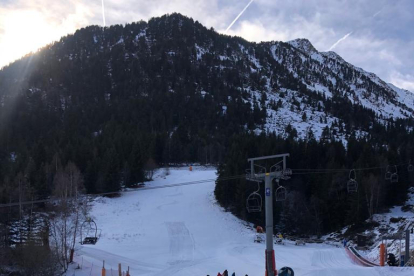 El circuit d’esquí de fons habilitat a la zona de debutants de l’estació de Tavascan.