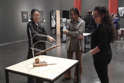 Exposición sobre Guillem Viladot, en el Museu de Lleida.