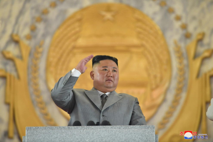 Kim Jong-un expressa el seu 