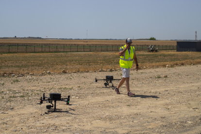 Durant el matí els visitants van poder pujar a un dels helicòpters dels Mossos.