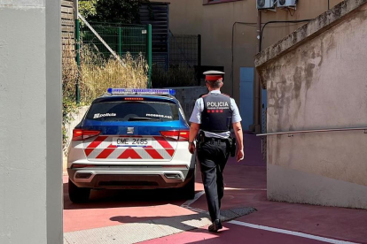 Els Mossos d'Esquadra traslladen als Jutjats de Rubí el detingut per l'atropellament mortal d'un grup de ciclistes a Castellbisbal