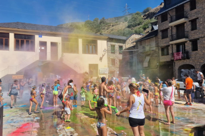 A Sucs els veïns van assistir a la lectura del pregó de les festes.