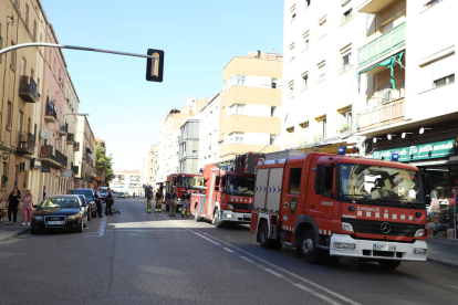 Al lugar acudieron cuatro dotaciones de los Bomberos de la Generalitat. 