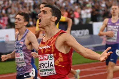 Mariano García celebra la victòria a l’Europeu de Munic.