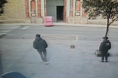 Frame del vídeo del robo en la Pobla de Segur