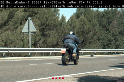 El motorista 'cazado' por el radar de los Mossos en Ciutadilla.