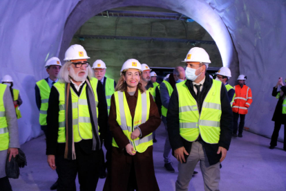 La ministra Transportes, Movilidad y Agenda Urbana, Raquel Sánchez, en la visita a las obras del túne del Coll de Lilla de la A-27