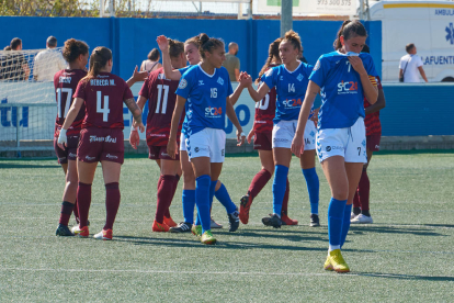 Les jugadores de l’AEM, celebrant l’1-2, que donava esperances a l’equip en el minut 69.