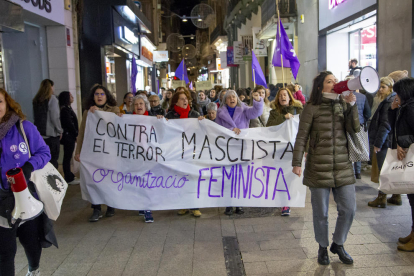 Una movilización contra la violencia machista en Lleida. 